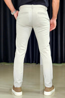 Calça Slim Sarja Chino